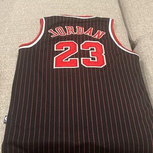 Nike Pinstriped Chicago Bulls Michael Jordan Jersey Large